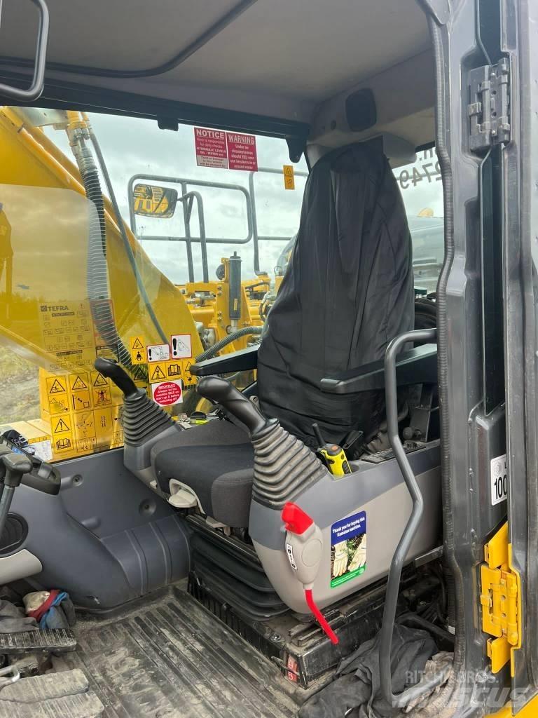 Komatsu PC210LC-11 Bandgrävare