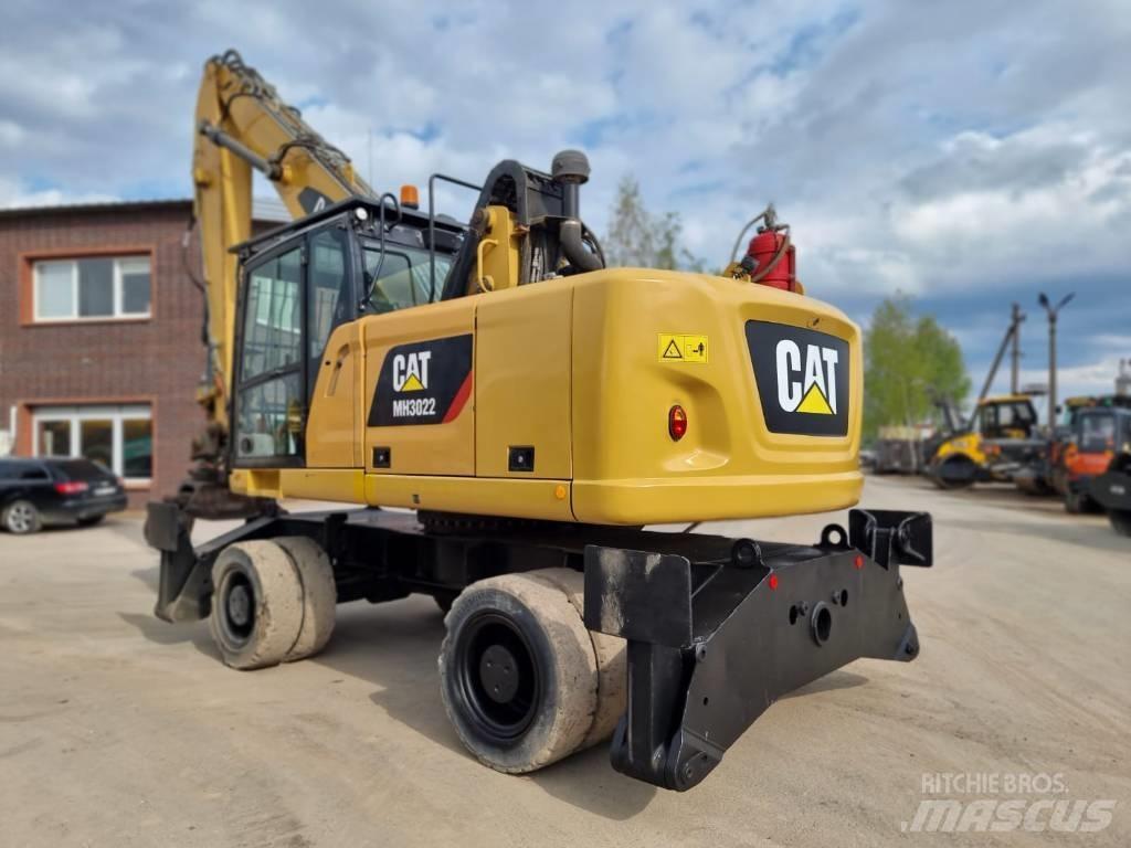 CAT MH 3022 Avfalls / industri hantering