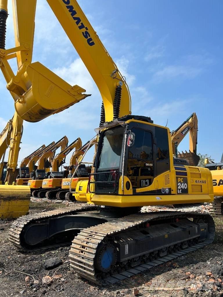 Komatsu PC 240 LC Bandgrävare