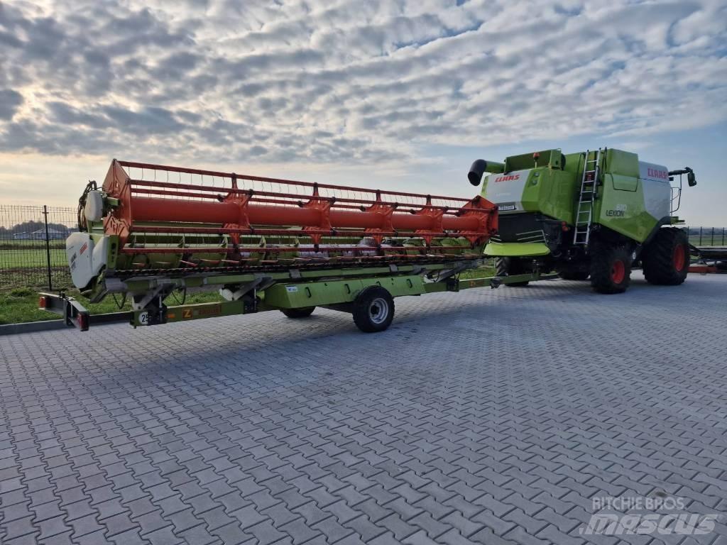 CLAAS Lexion 670 Skördetröskor