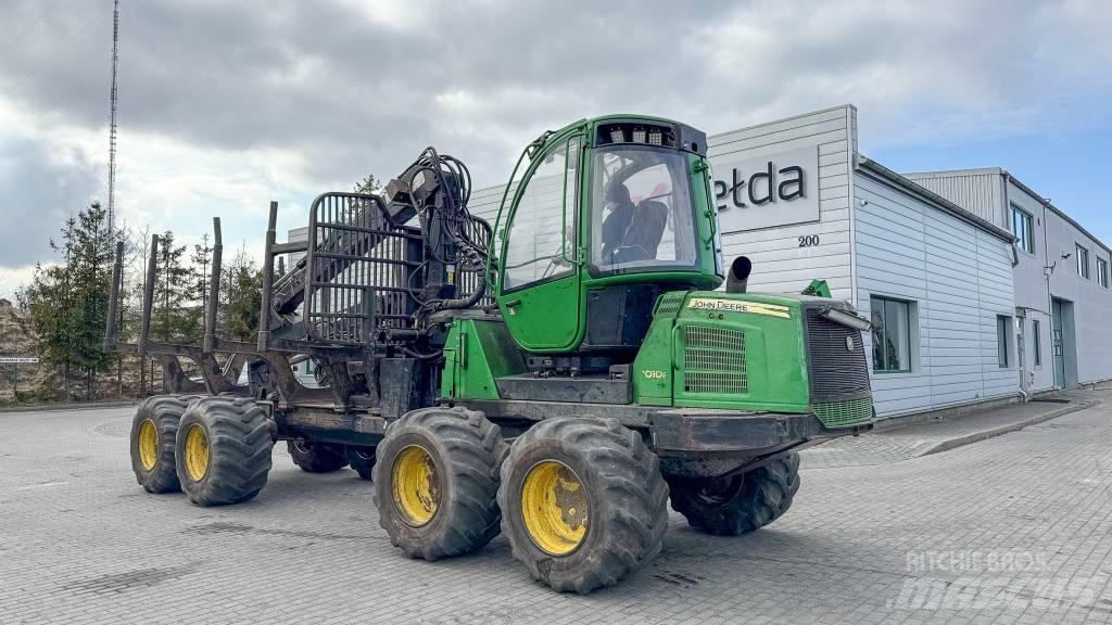 John Deere 1010 E Skotare