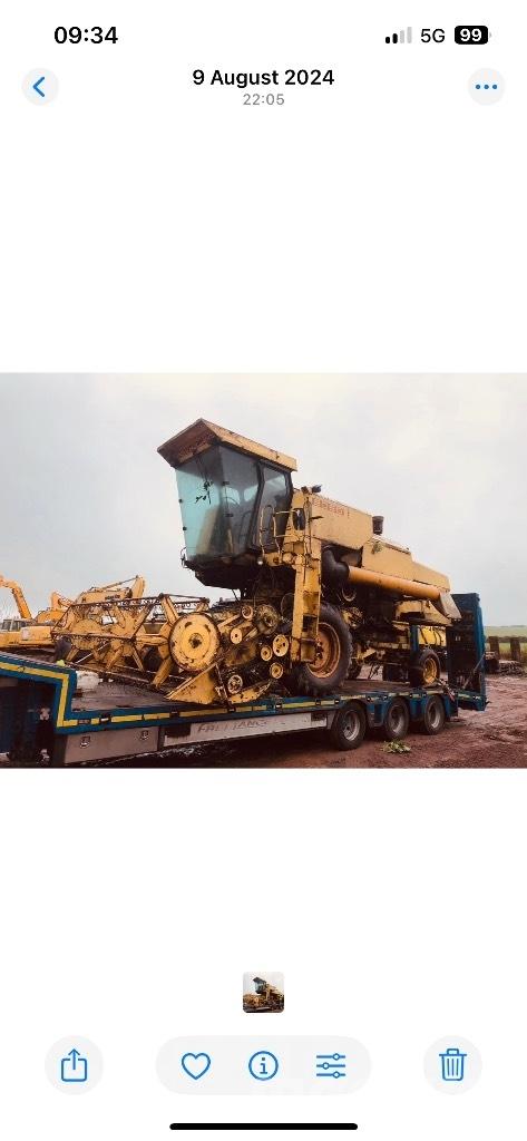 New Holland 8050 Skördetröskor