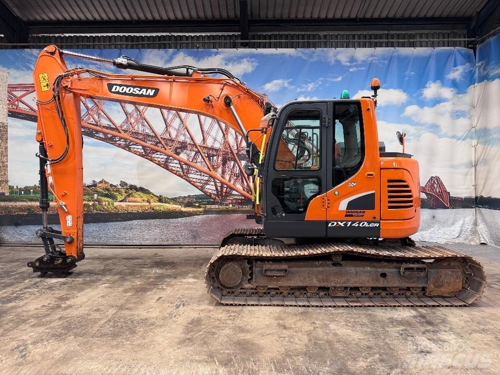 Doosan DX 140 LCR-5 Bandgrävare