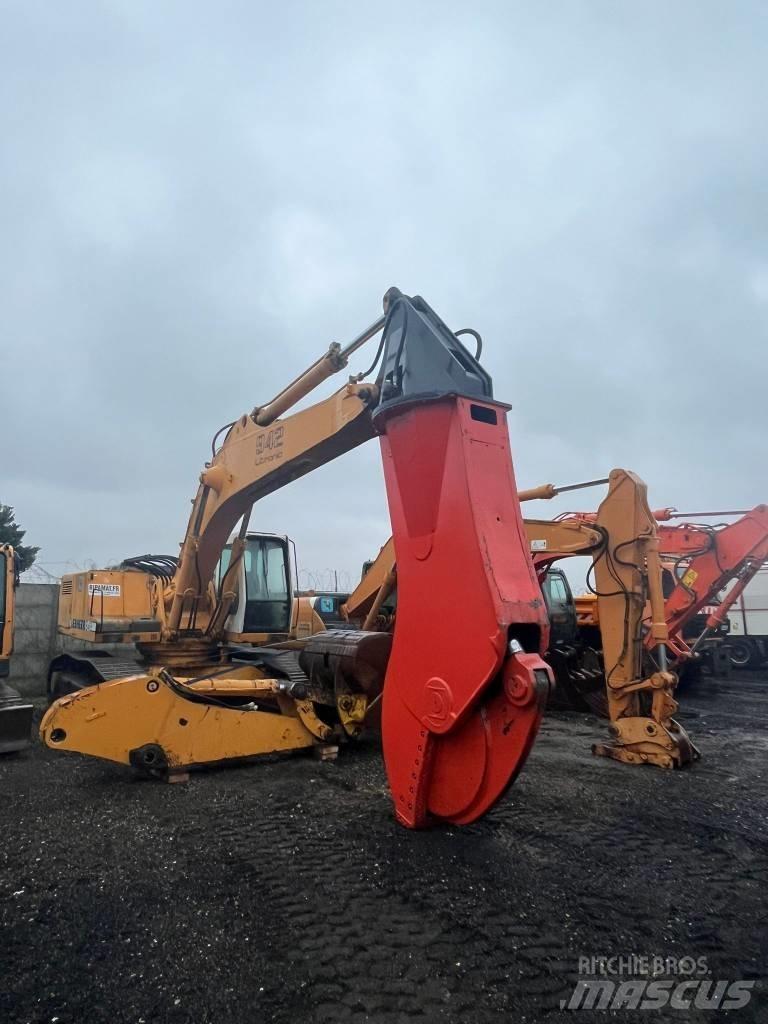 Liebherr R 942 Bandgrävare