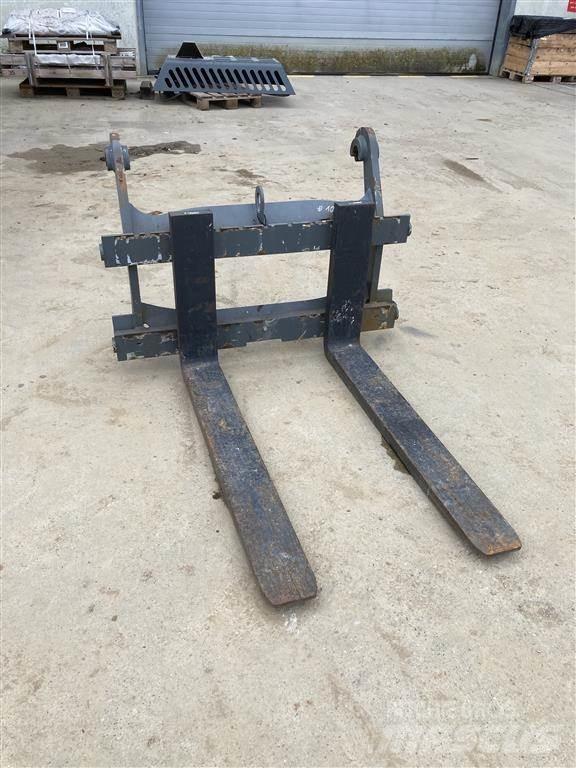 Liebherr T 46-7s Teleskoplastare