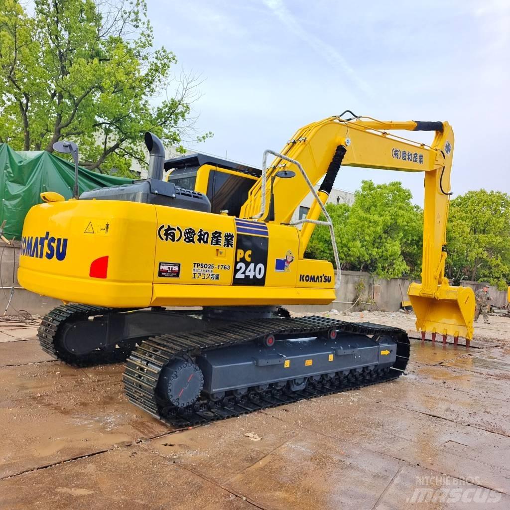 Komatsu PC 240 LC-8 Bandgrävare