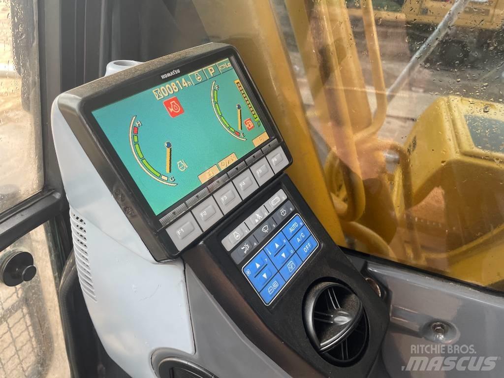 Komatsu PC 240 LC-8 Bandgrävare