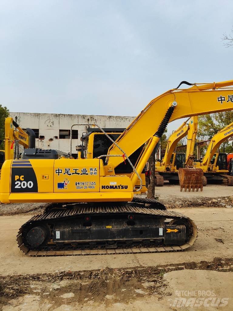 Komatsu PC200 Bandgrävare