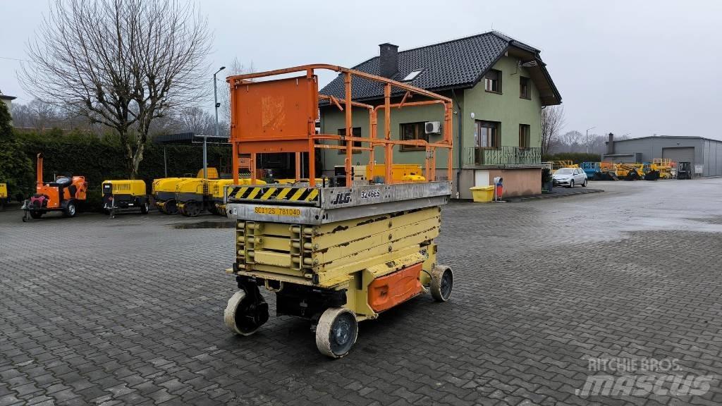 JLG 3246 ES Saxliftar
