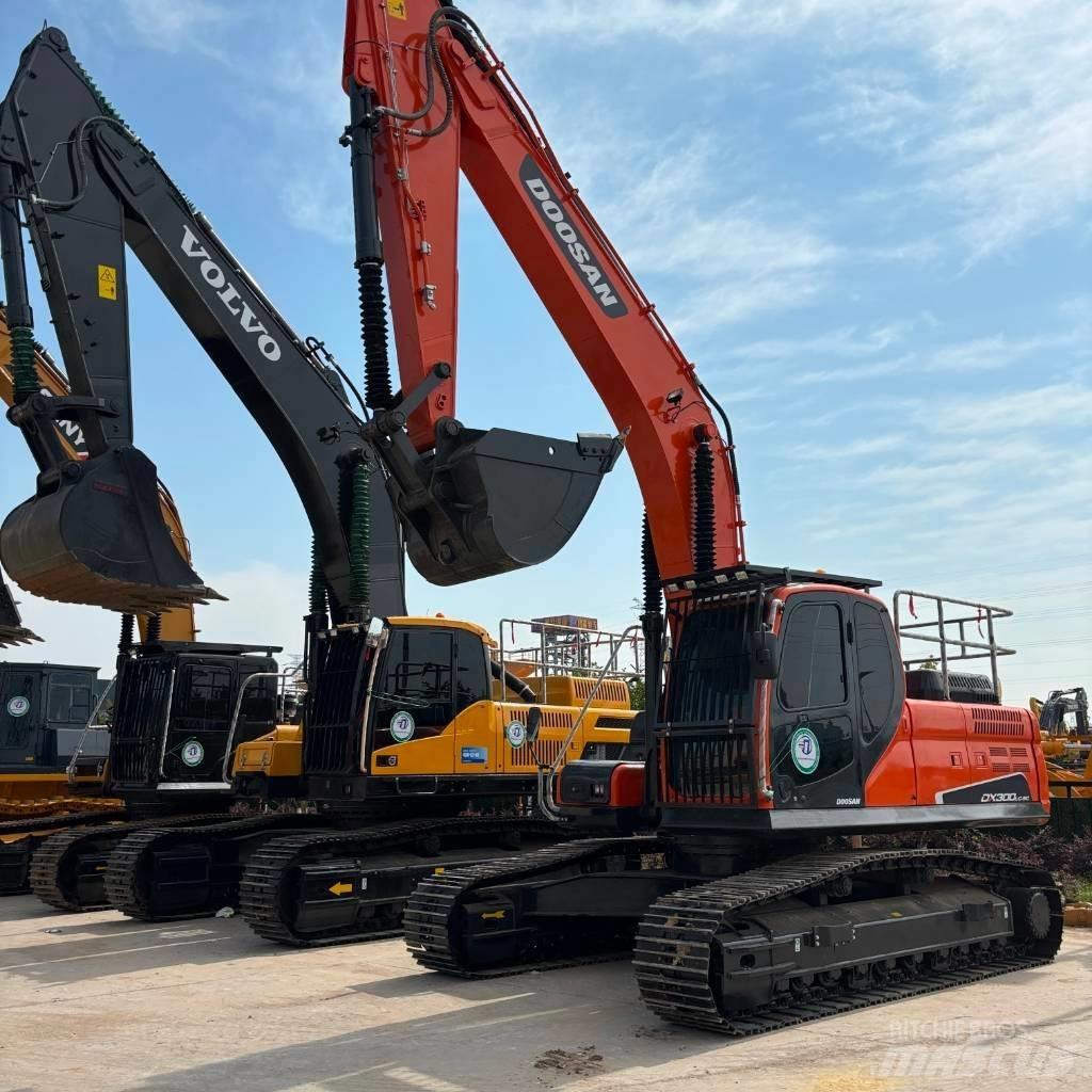 Doosan DX 300LC-9C Bandgrävare