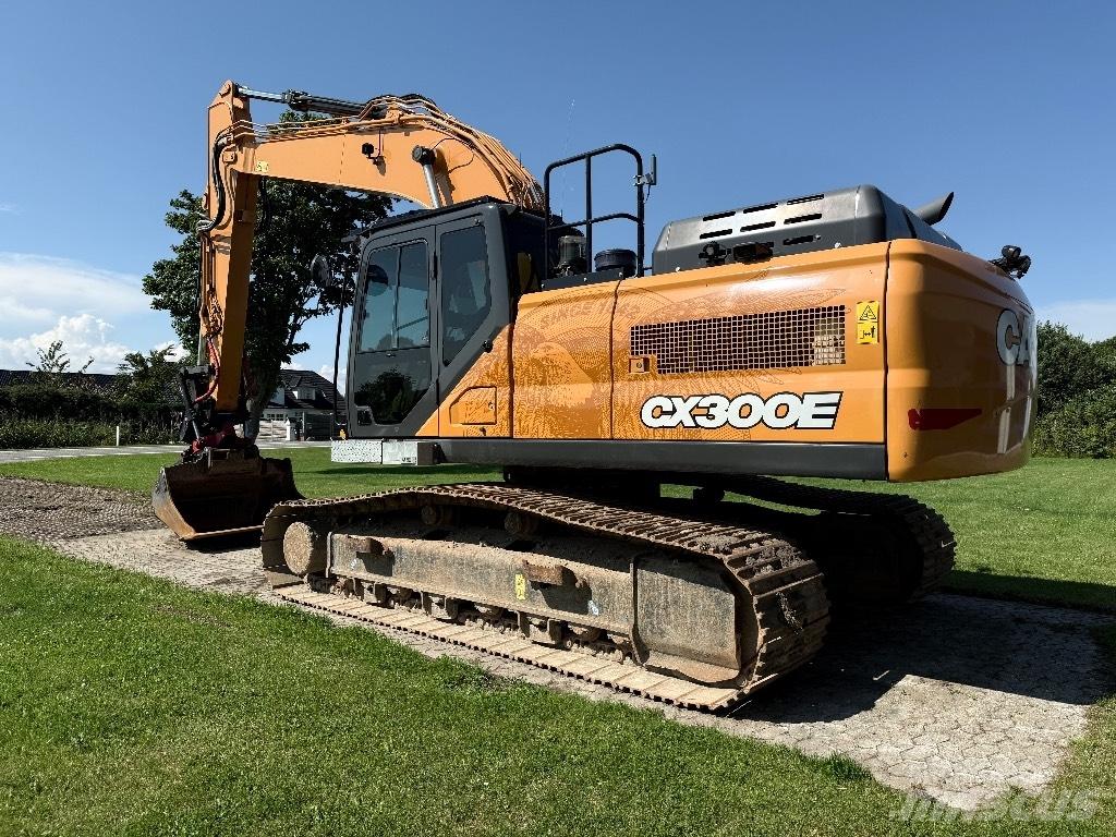 CASE CX 300 E Bandgrävare