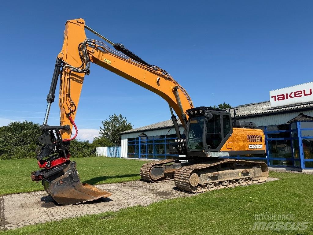 CASE CX 300 E Bandgrävare