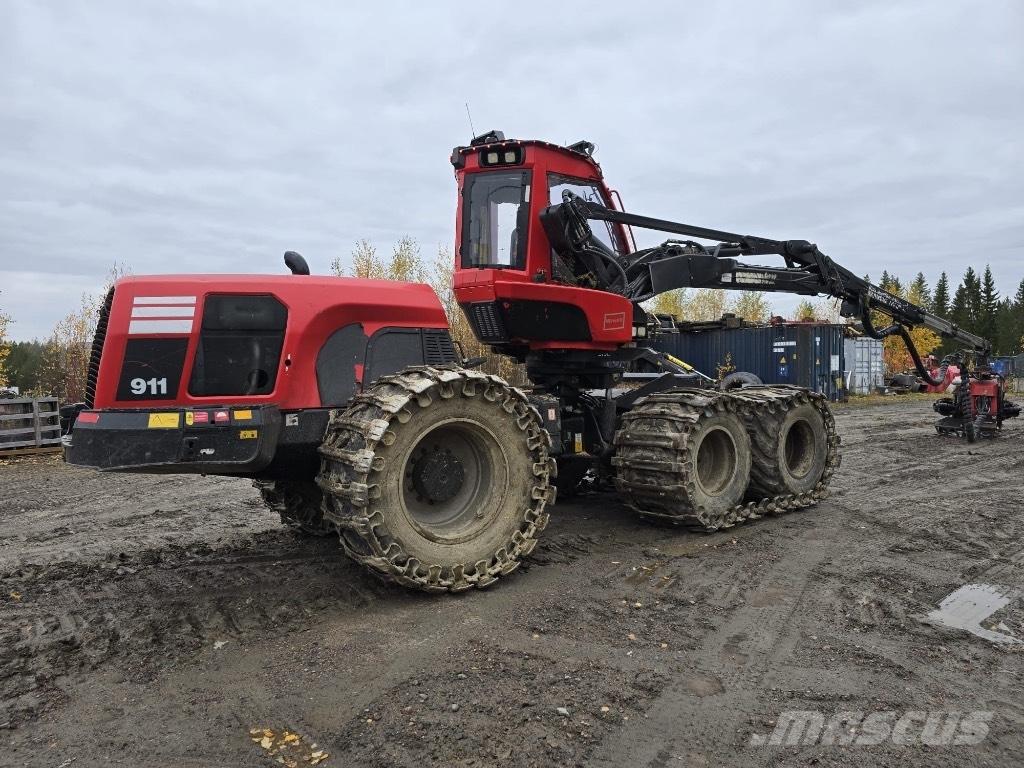 Komatsu 911.7 Skördare
