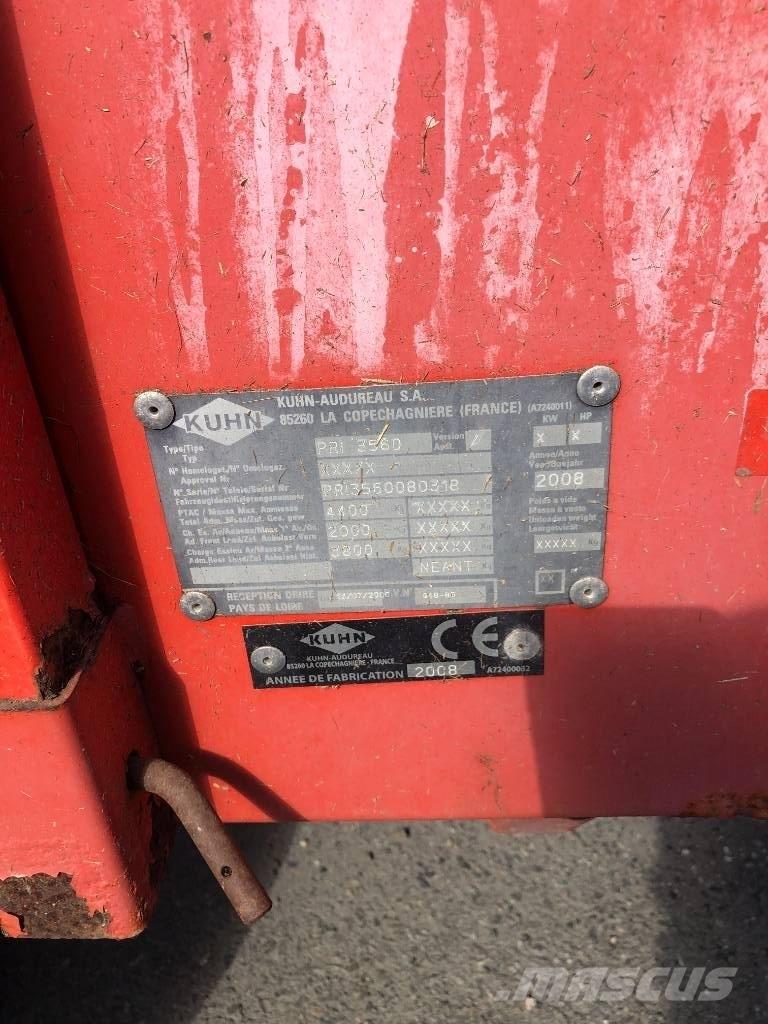Kuhn 3560 Balsnittare, rivare och upprullare