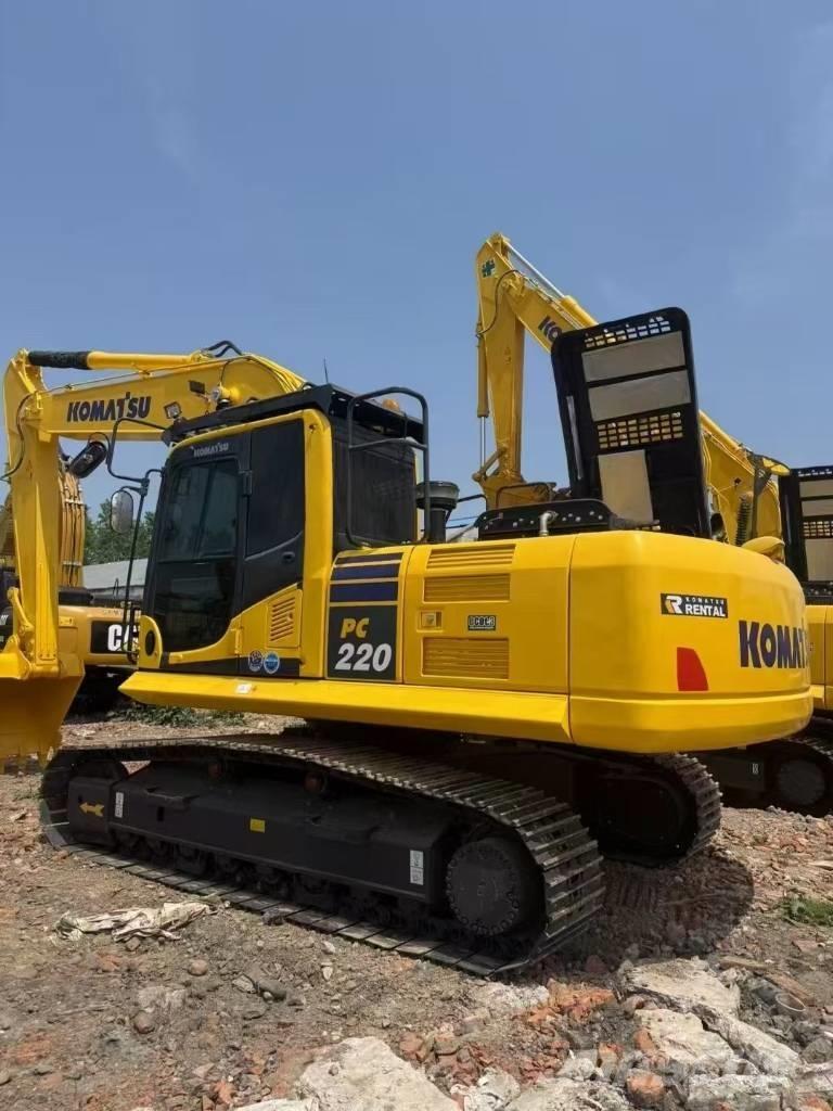 Komatsu 220LC-8 Bandgrävare