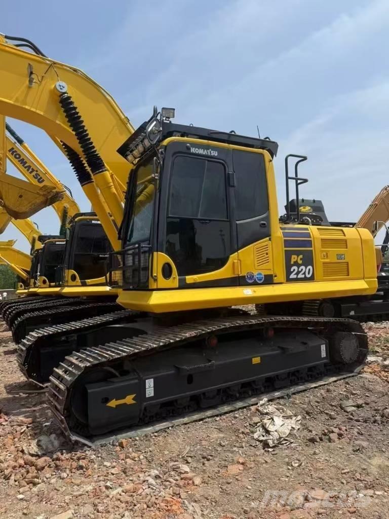 Komatsu 220LC-8 Bandgrävare