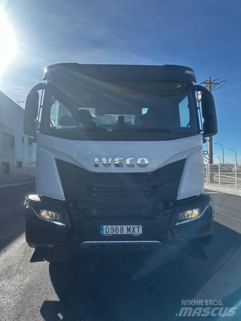 Iveco T-WAY 450 Kranbilar