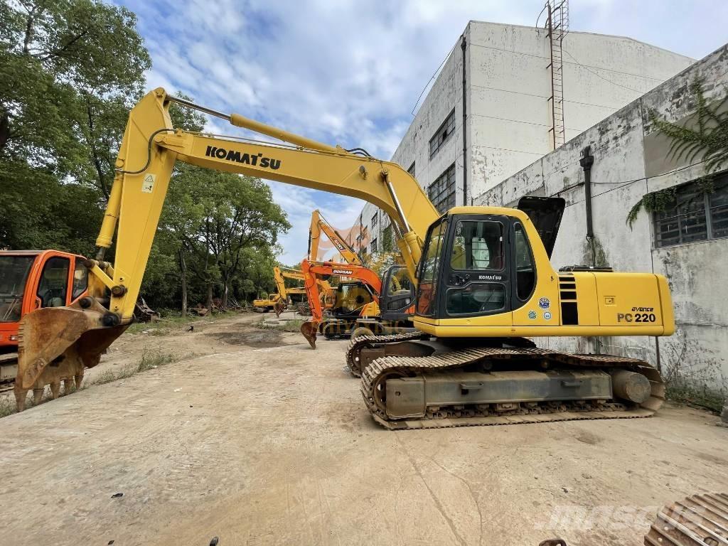 Komatsu PC 220-6 Bandgrävare