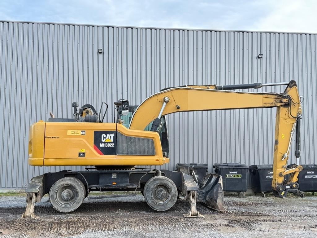 CAT MH3022 Avfalls / industri hantering