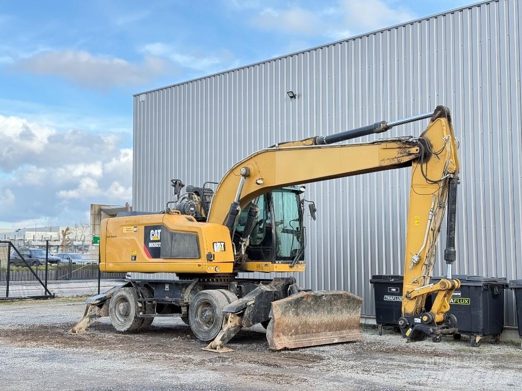 CAT MH3022 Avfalls / industri hantering