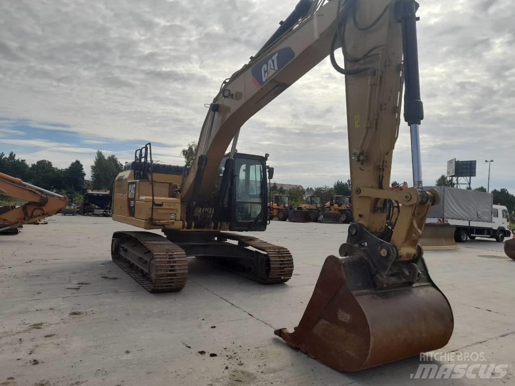 CAT 326 F L N Bandgrävare