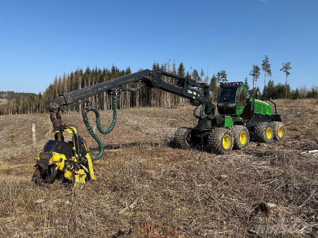 John Deere 1270 G Skördare