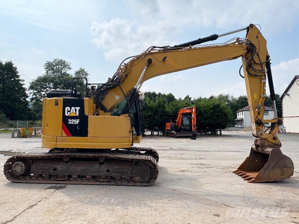 CAT 325 FL CR Bandgrävare