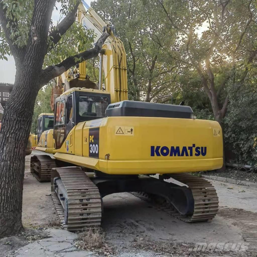 Komatsu PC 300 Bandgrävare