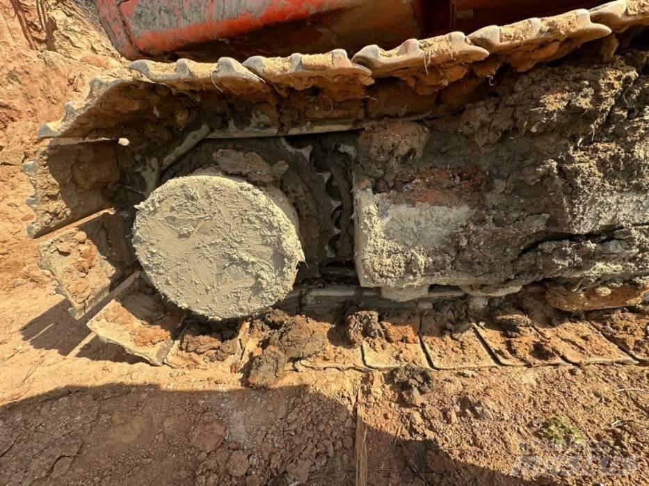 Doosan DX 220 LCA Bandgrävare