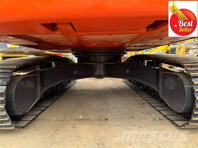 Doosan DX 225 LCA Bandgrävare