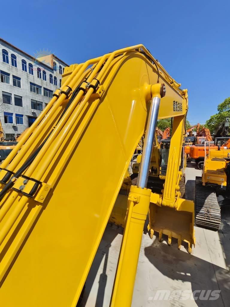 Komatsu PC 220-8 Bandgrävare