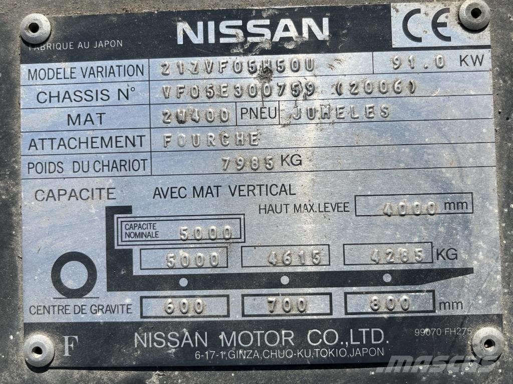 Nissan CABIN W-1038 Hytter och interiör