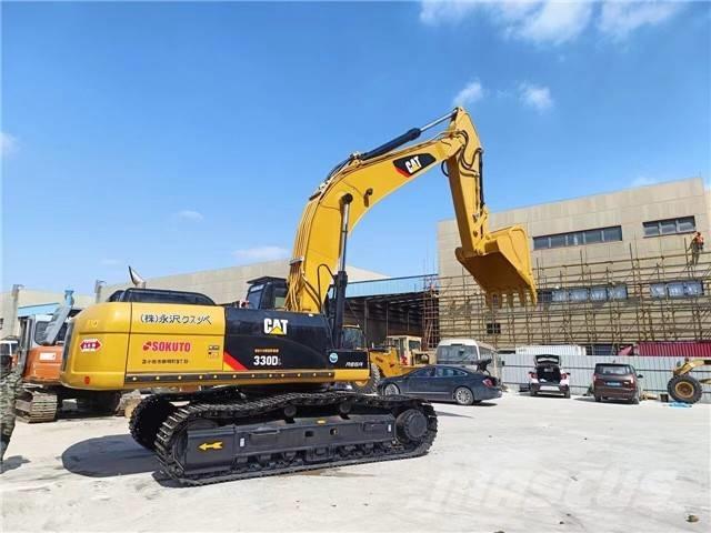 CAT 330 D L Bandgrävare