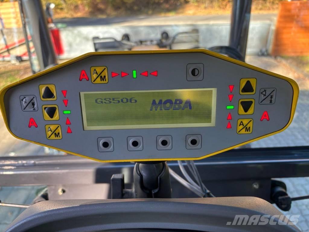 CASE 856 C AWD Väghyvlar