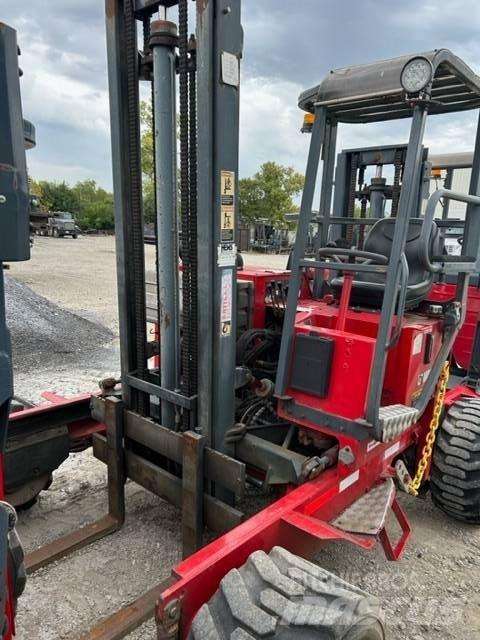 Moffett M5500 Terrängtruck