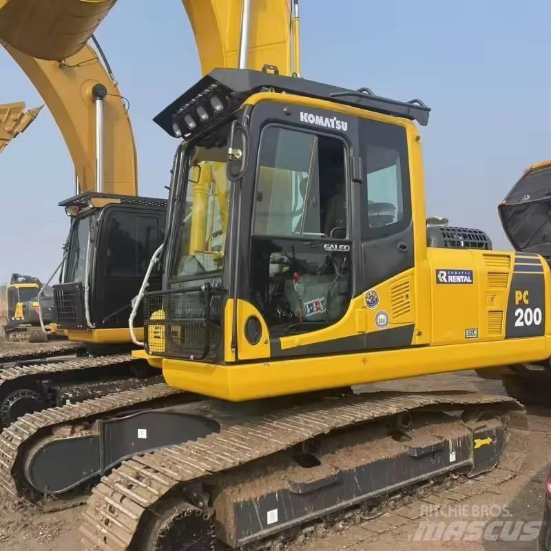 Komatsu PC 200 Bandgrävare