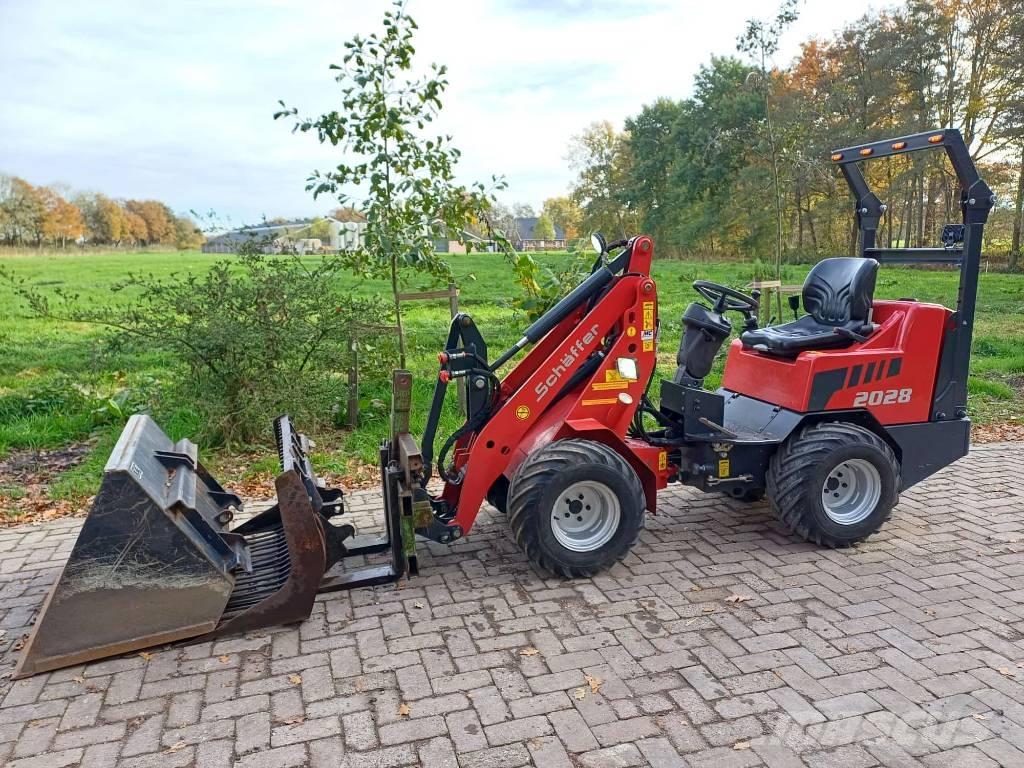 Schäffer 2028 Kompaktlastare