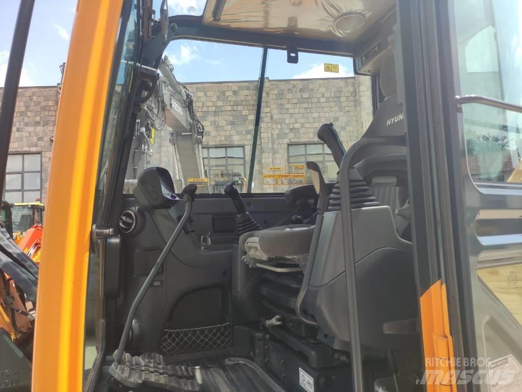 Hyundai R60CR-9A Minigrävare < 7t