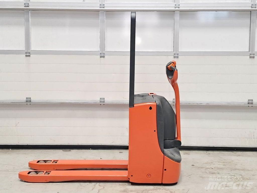 Linde T18 Låglyftare utan plattform