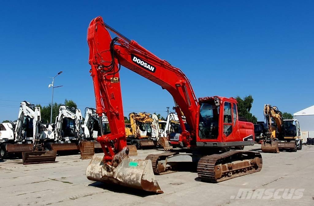 Doosan DX 235 LC Bandgrävare