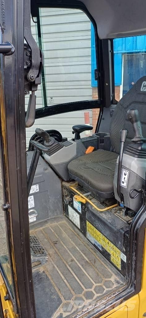 CAT 301.6 Minigrävare < 7t