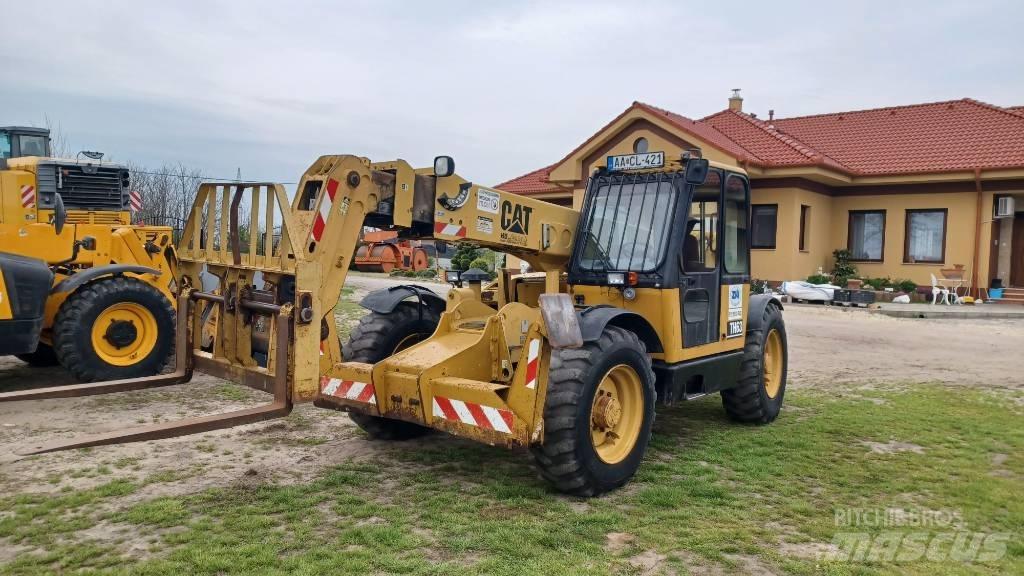 CAT TH 63 Teleskoplastare