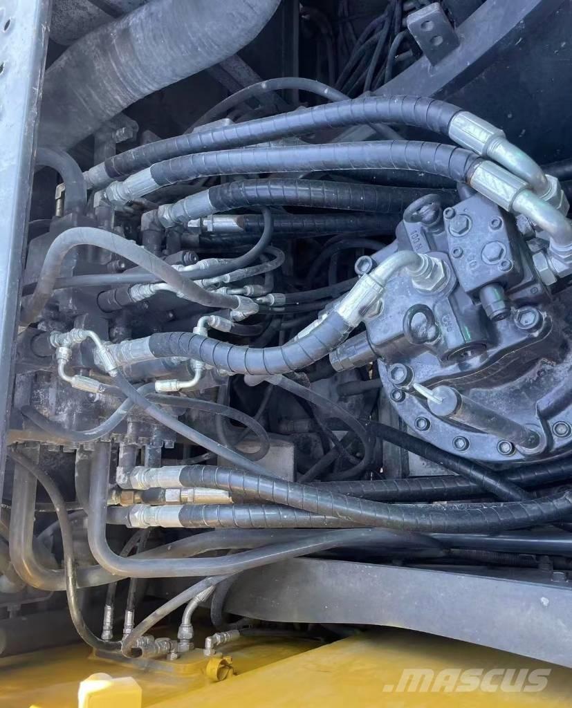 Volvo EC 240 Bandgrävare