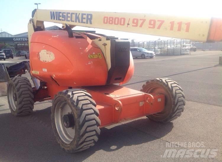 JLG 600 AJ Bomliftar