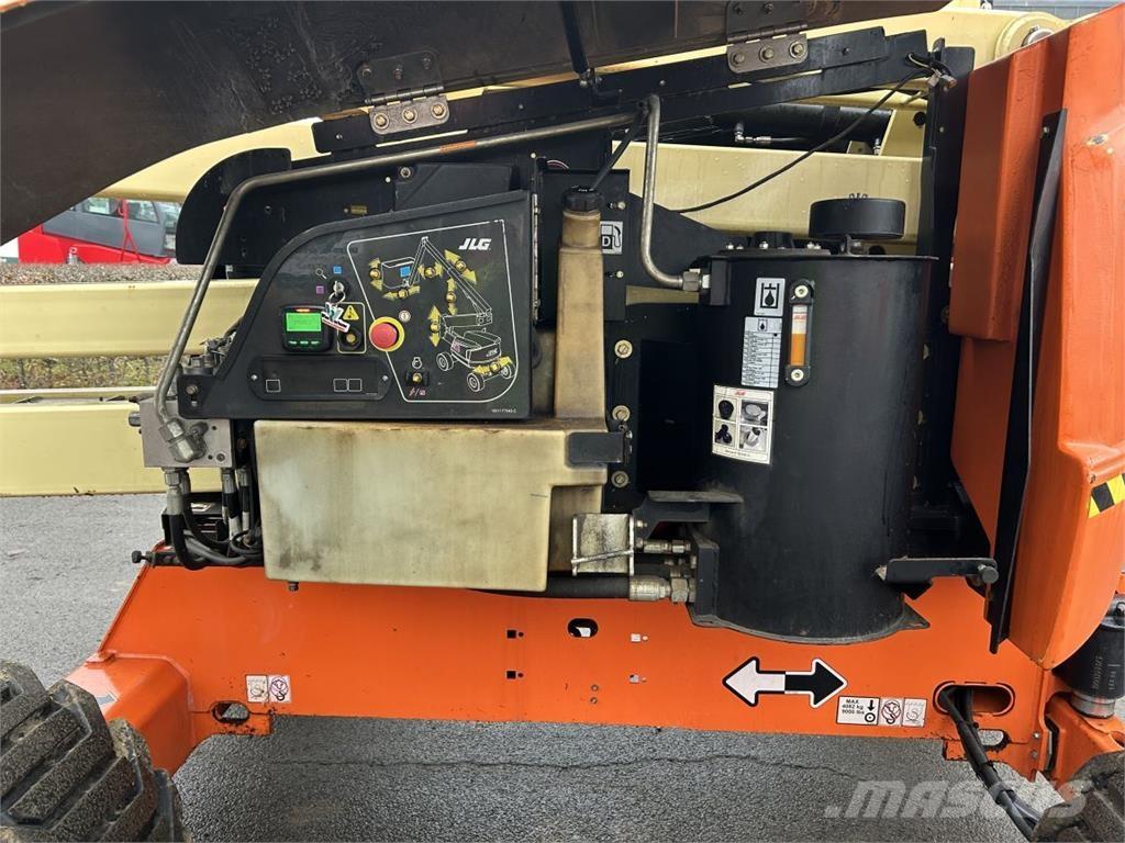 JLG 520AJ (2633) Bomliftar