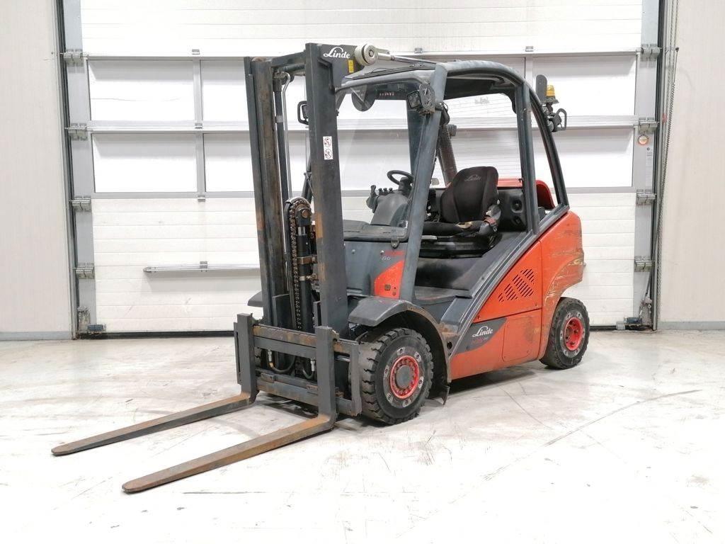Linde H25T-02 Gasolmotviktstruckar