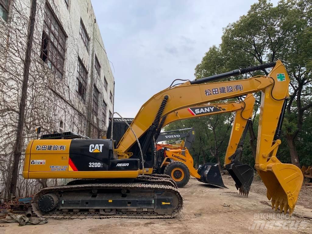 CAT 320D2 Bandgrävare