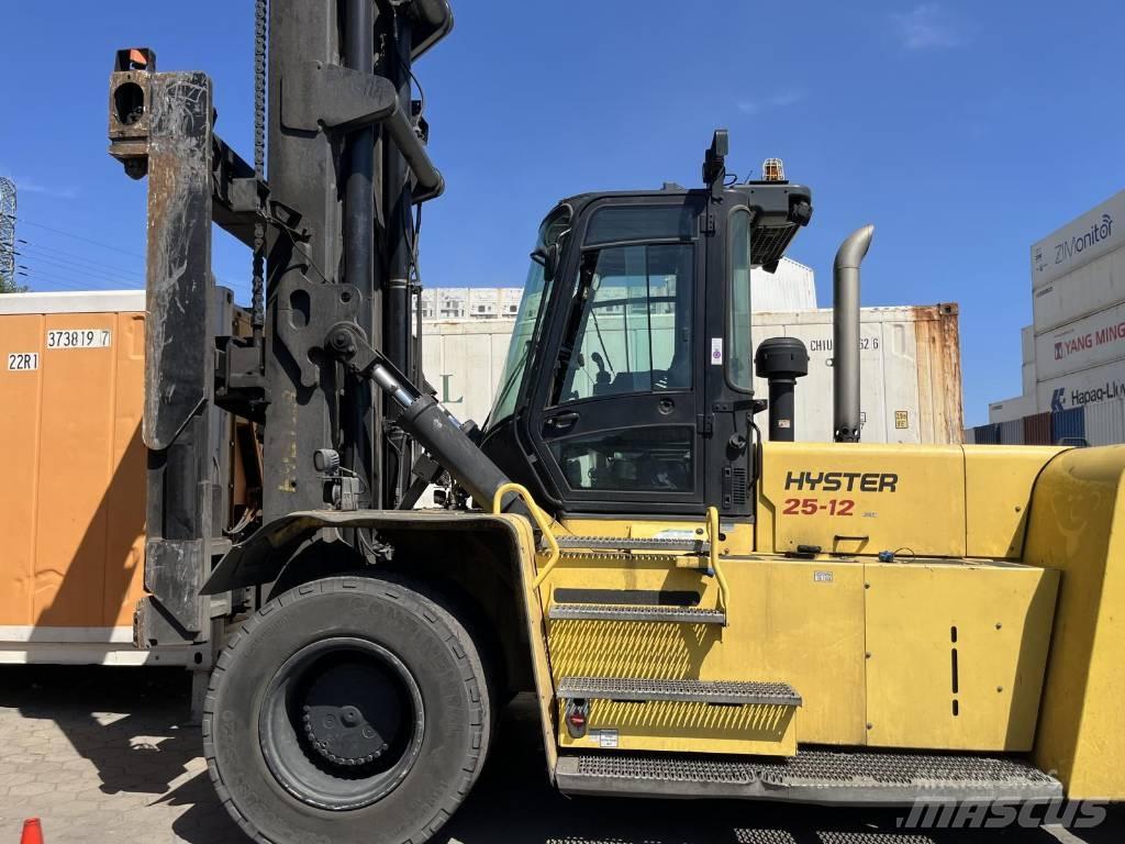 Hyster H25XM-12 Teleskopbomtruckar (Sträckstaplare)