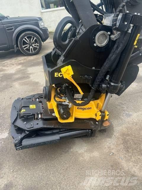 Volvo EC220EL Bandgrävare