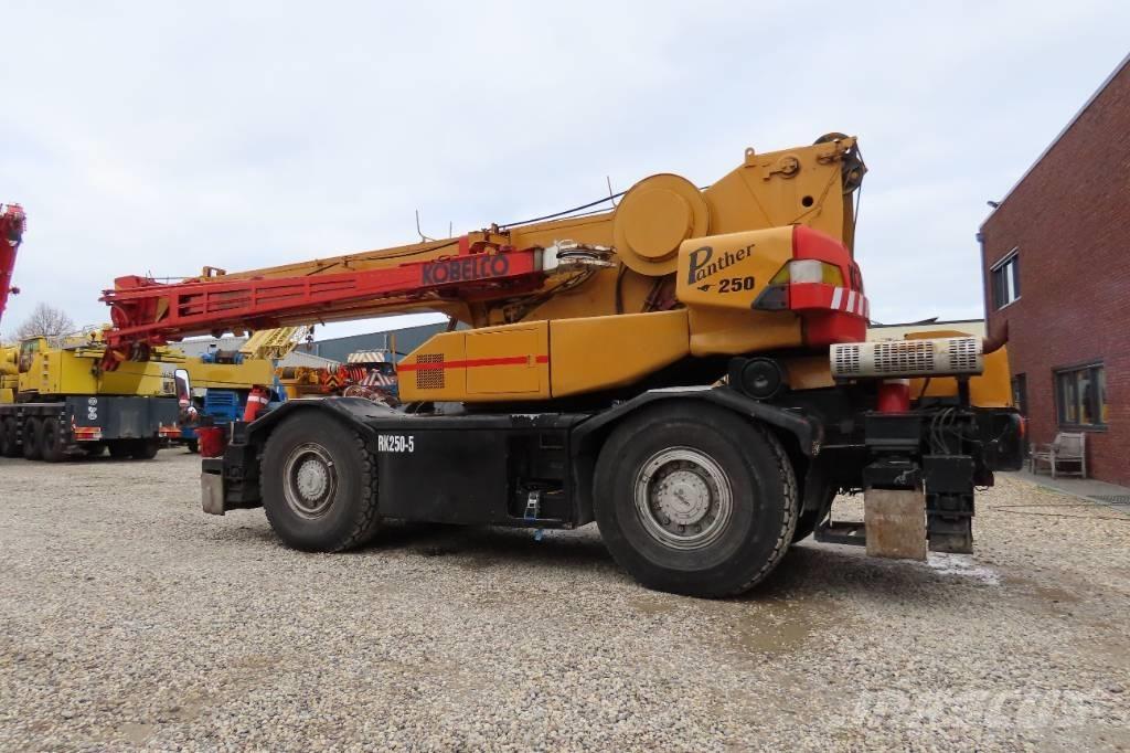 Kobelco RK 250-3 Terrängkranar (Grov terräng)